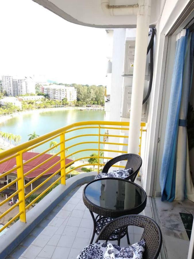 Ferienwohnung The Whale - Bayview - Pool Open Port Dickson Exterior foto